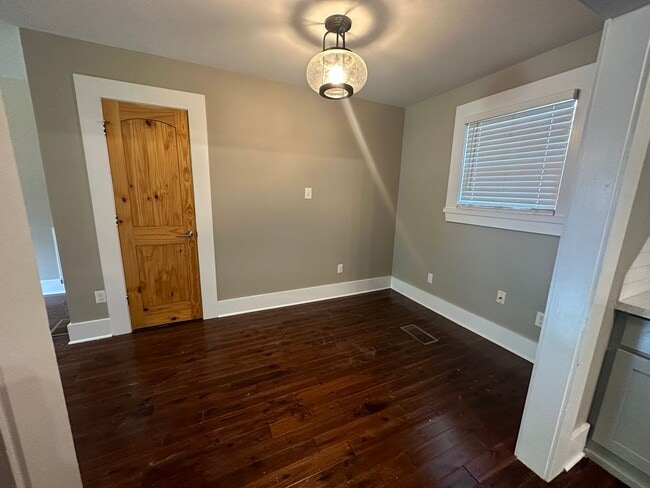 Photo - Beautiful 1 Bedroom in Highland