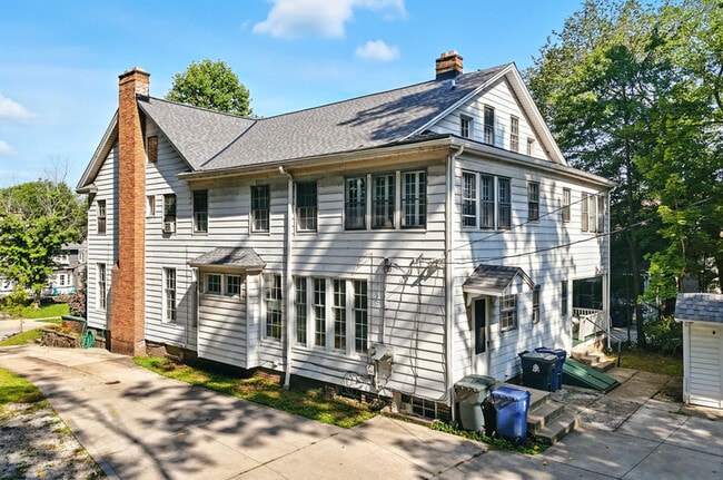 Photo - 2341 S Overlook Rd