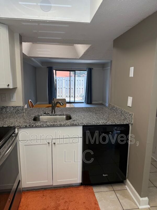 2530 E North St Unit 15-E