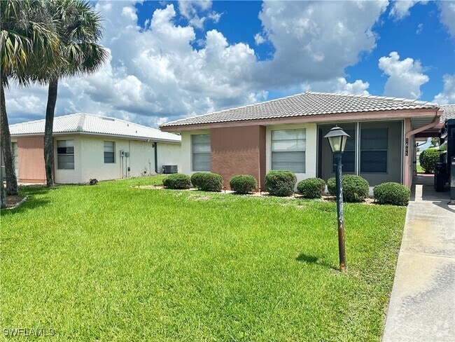 Building Photo - 1605 Ridgecrest St Rental
