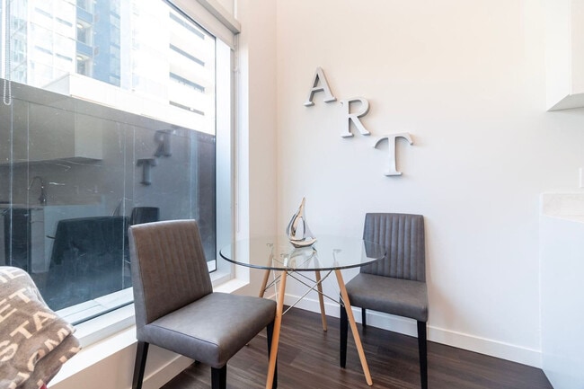 Photo - 1597 Barrington St Unit ID1222926P