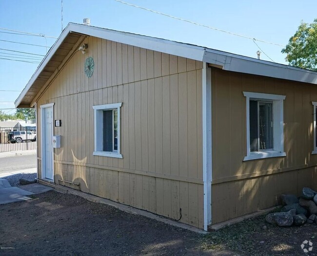 Building Photo - 1 bedroom Home in Old Town Cottonwood - Co...