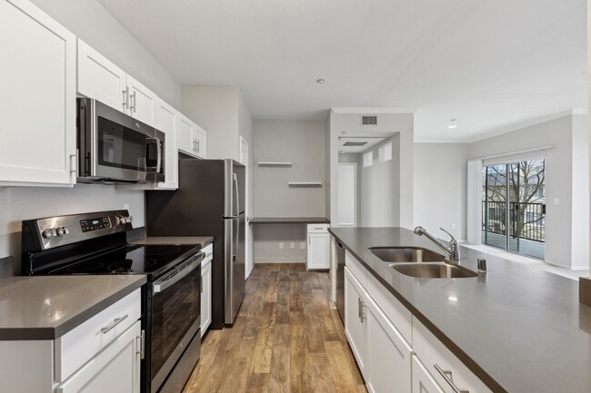 Cross Pointe Apartment Homes