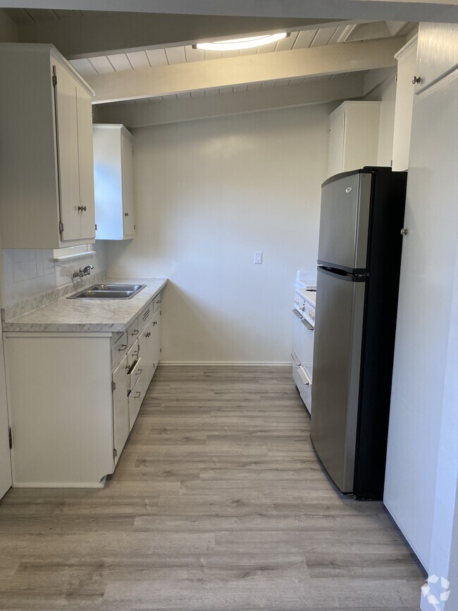 Building Photo - 2316 Virginia Ave Rental