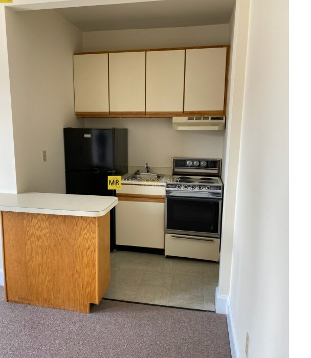 Photo - 853 Beacon St