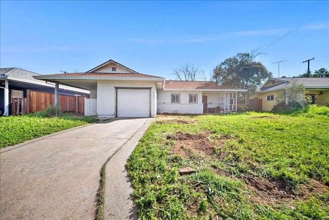 Building Photo - 2308 Cortez Ln