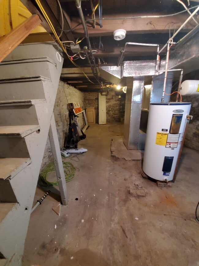 Photo - Spacious 3 Bedroom 1.5 Bath Brick Home