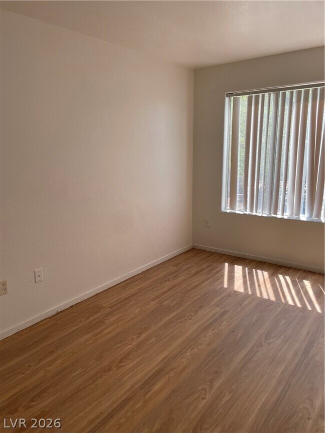 5710 E Tropicana Ave Unit 2054