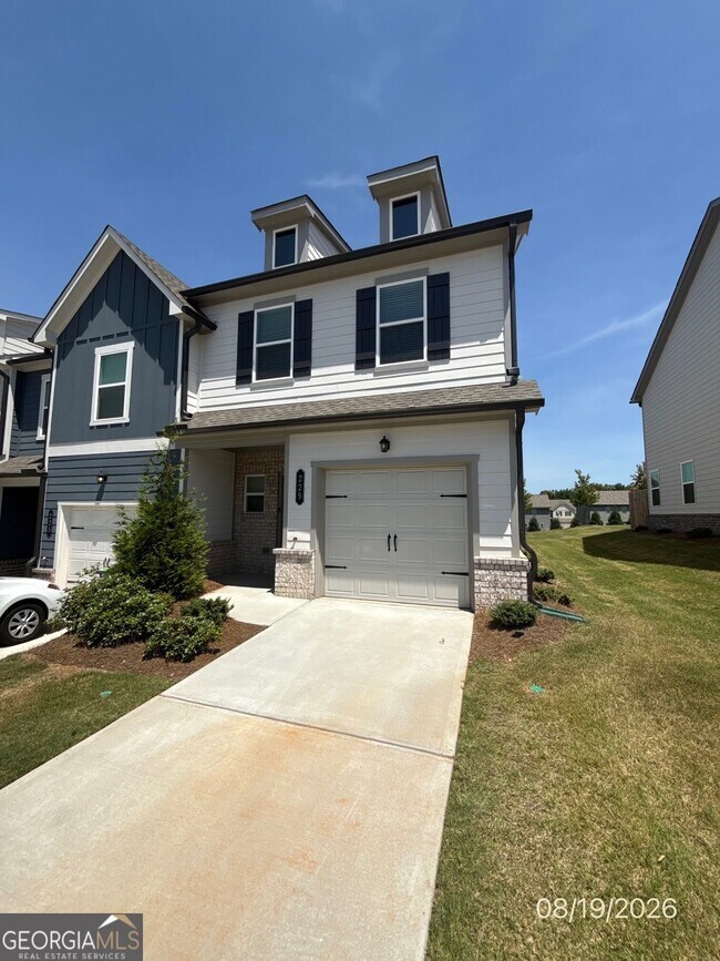 Building Photo - 229 Kenoot Dr