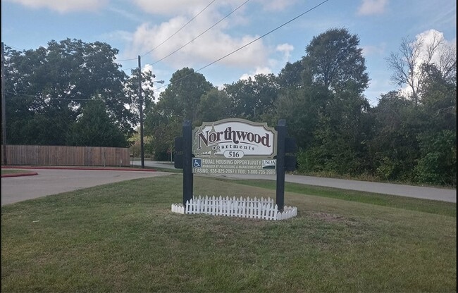 Photo - 516 Laredo St