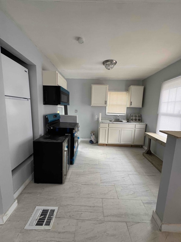 Photo - 1052 Covert Ave