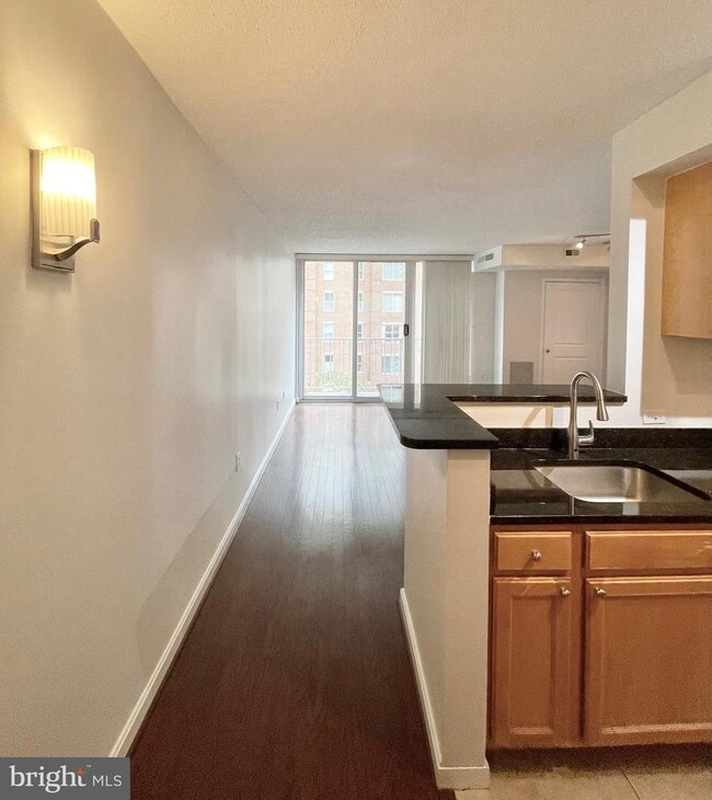 Photo - 880 N Pollard St Unit 605