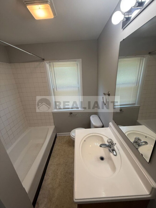 319 Bellevue Ave
