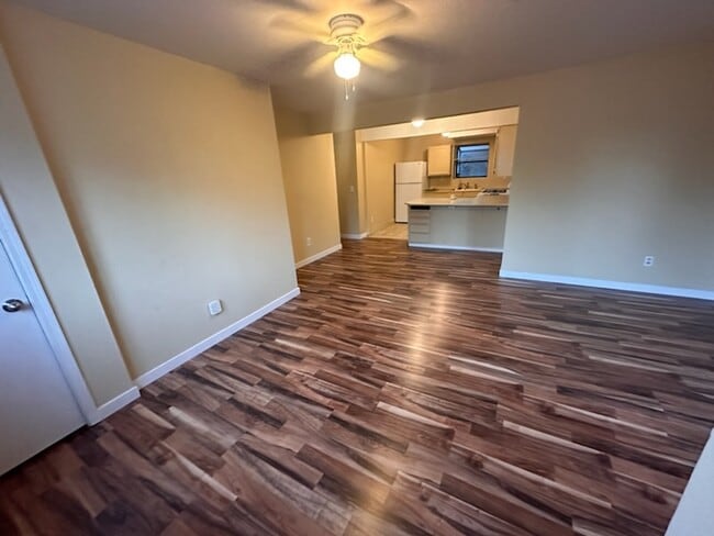 Building Photo - 8616 14th Ave S Unit 4