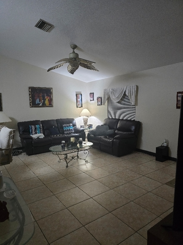 Photo - 17351 Metcalf Ave