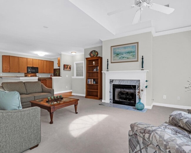 Photo - 1328 Kingsford Ln