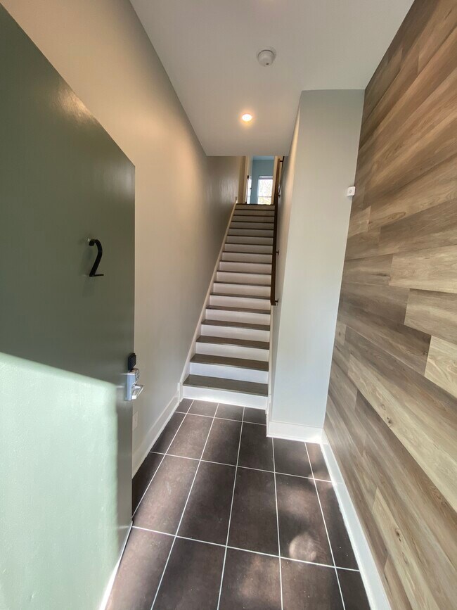 Photo - 1255 N 24th St