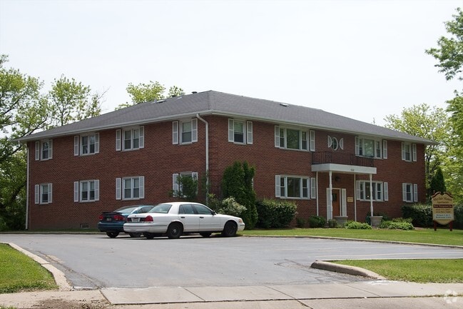 Mayfair Manor Apartments