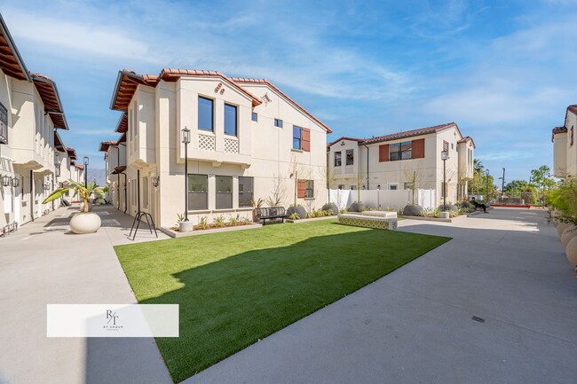 Photo - Whitmore Villas 190 Unit 190 #2