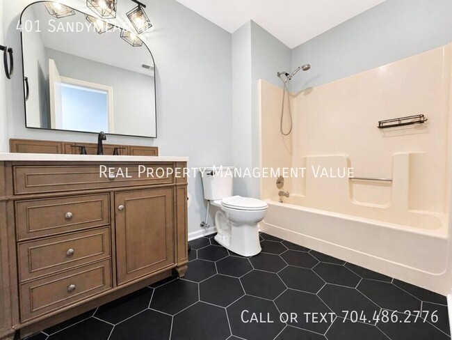 Photo - 401 Sandymead Rd