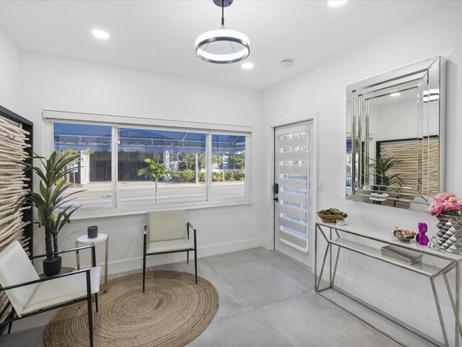 Photo - 9232 Harding Ave