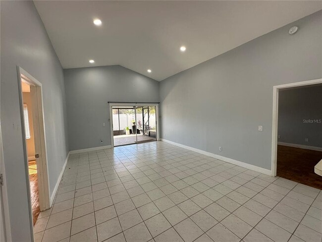 Photo - 189 Chicago Woods Cir