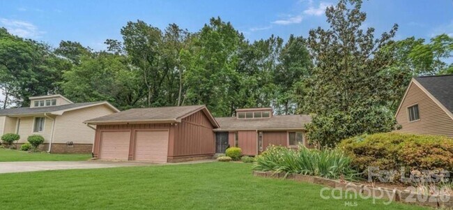Photo - 7312 Barcliff Dr