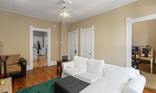 Photo - 1421 W Fletcher St