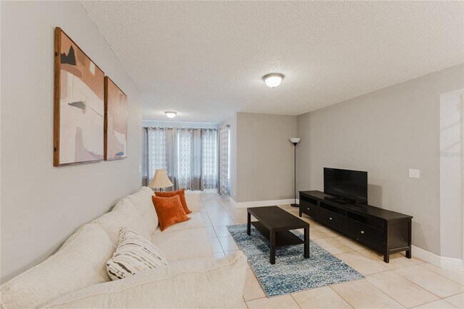 Photo - 5120 Conroy Rd Unidad 18