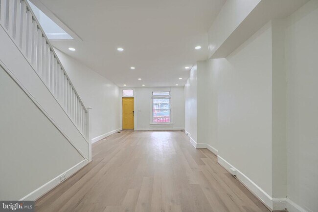 1120 Montpelier St