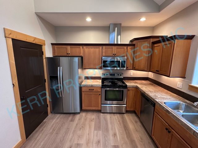 Photo - Discover Comfort and Space in A Charming 3-Bed, 2-Bath Retreat in Troutdale!