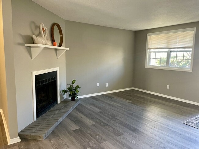 Photo - Luxury 2 bed condo, end-unit in a great location.  Updated kitchen and bathrooms and private patio