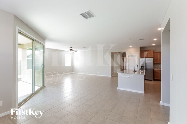 Photo - 30299 N Hummingbird Ln