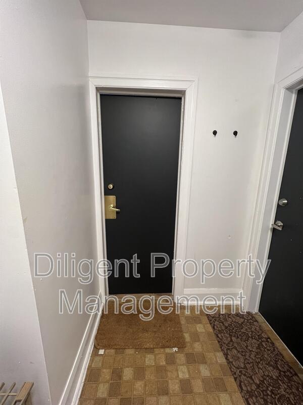 Photo - 642 Bolivar St