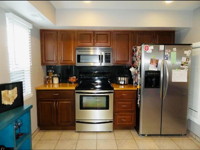 Photo - 1100 Merrimar Cir N Unit B