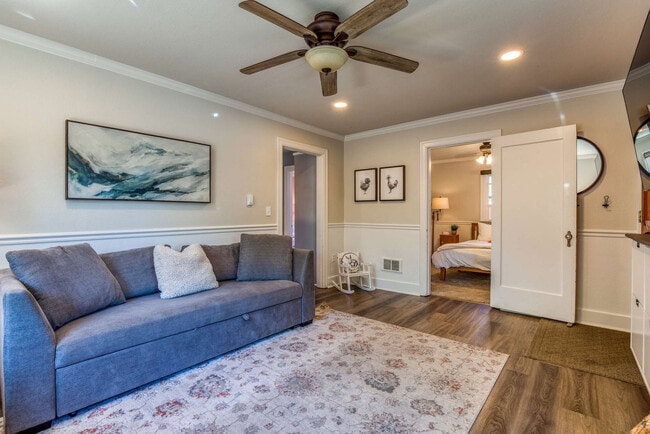 Photo - 214 Ave F Unidad ID1324059P