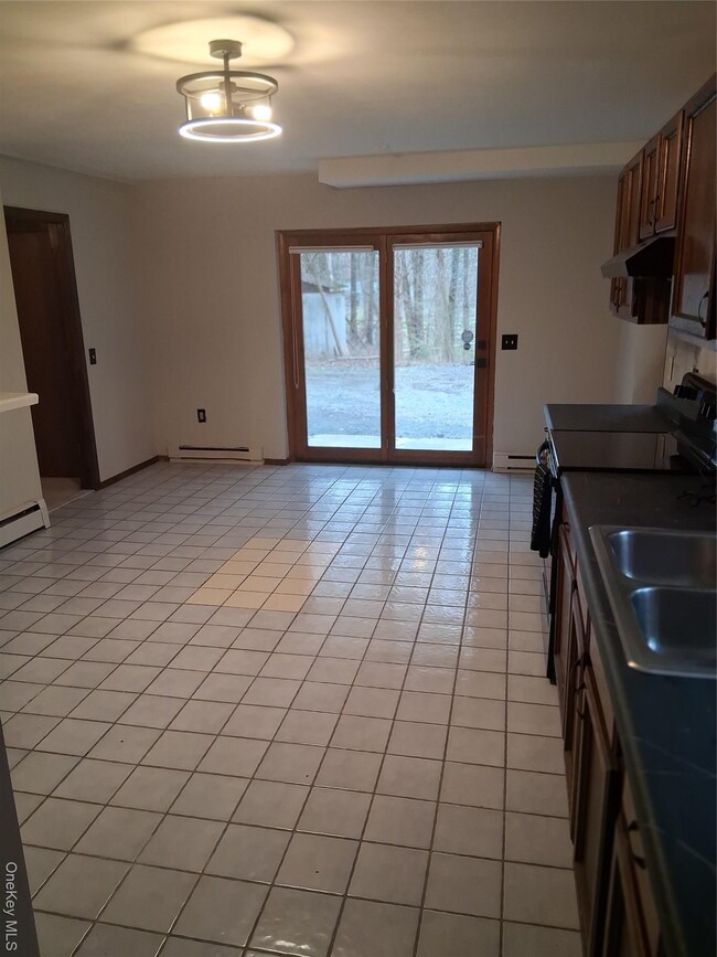 Photo - 18 Ugo Dr Unidad A