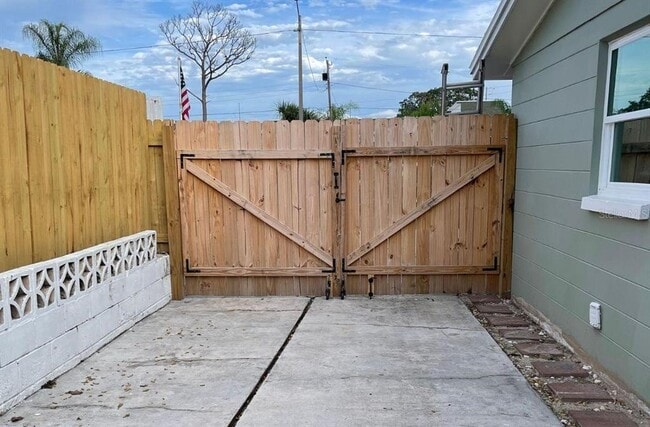 Photo - 4636 Irene Loop