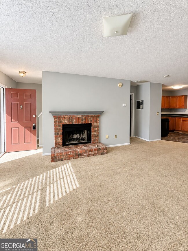 Photo - 134 Belmonte Dr SW