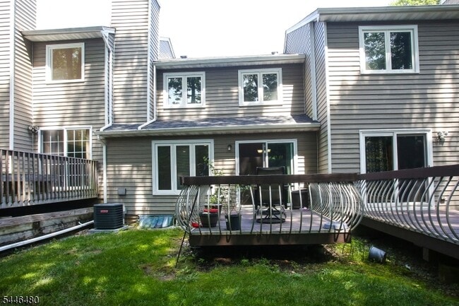 Photo - 207 Patriots Rd