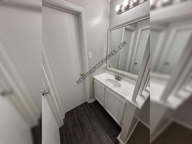 Photo - 43 Meadowlark Dr