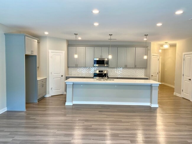 Photo - 115 Cranford Dr