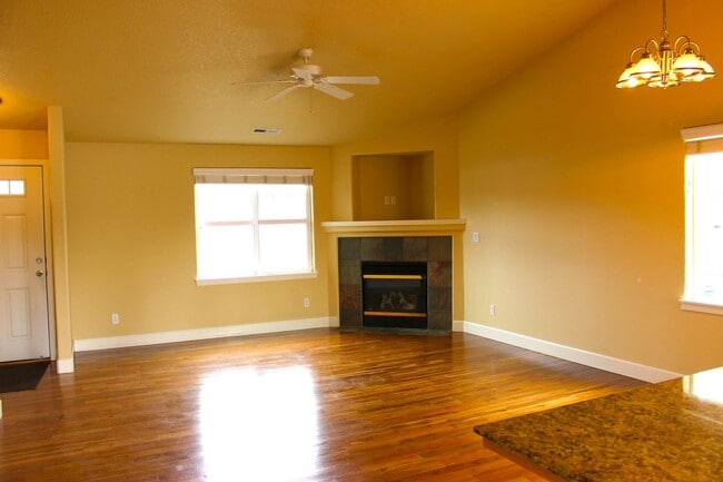 Photo - Charming Single-Level Bend Home with New Carpet and Big Yard