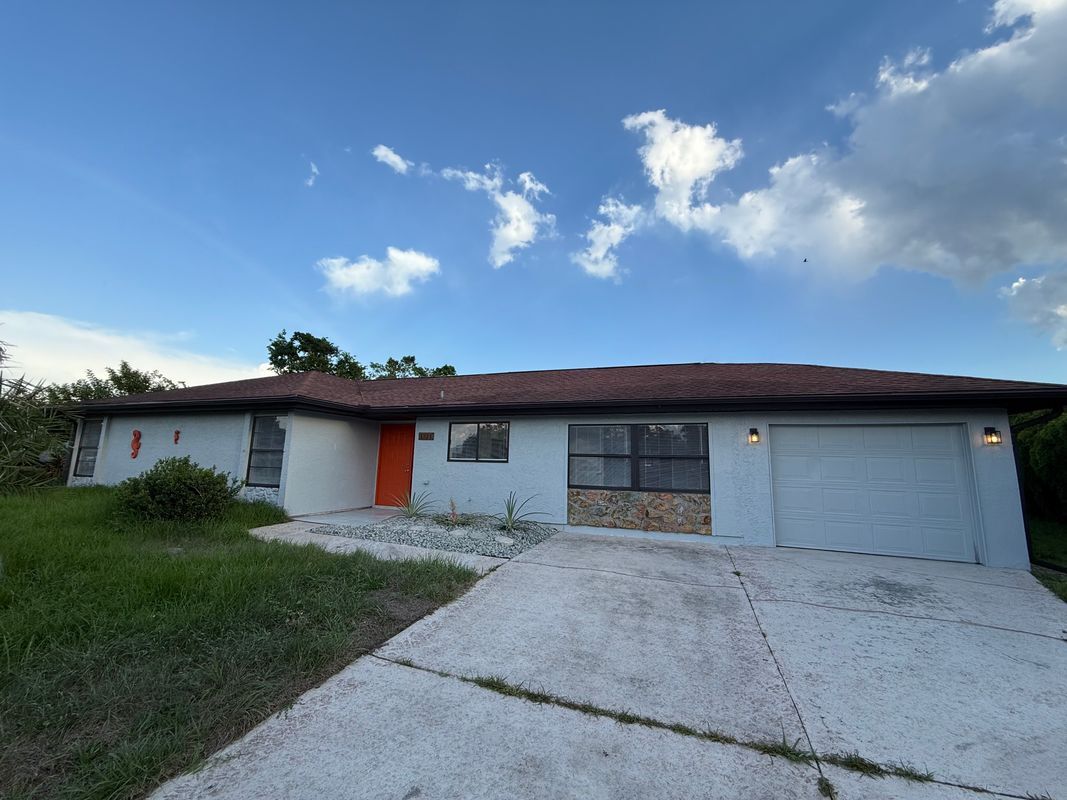 Photo - 1321 Frizzell Ln NW House