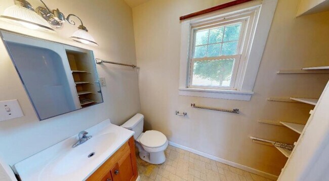 Photo - 316 W Center St Unidad 316 Lower