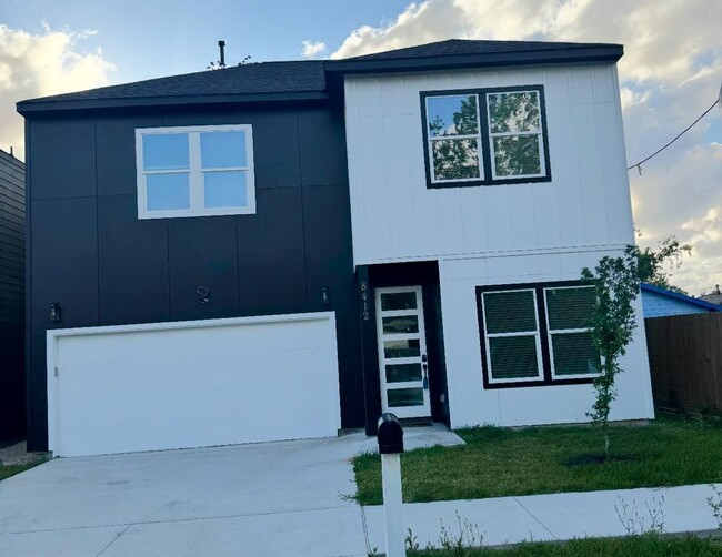 Building Photo - 8412 Vera Lou St