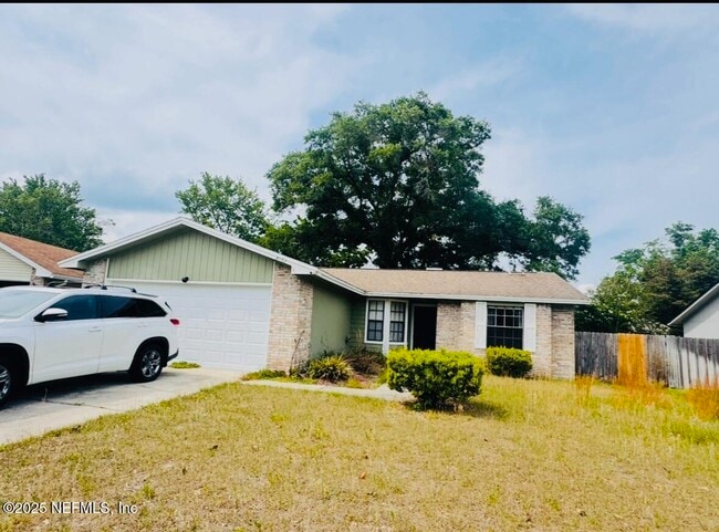 Building Photo - 8153 Settlers Landing Trail N