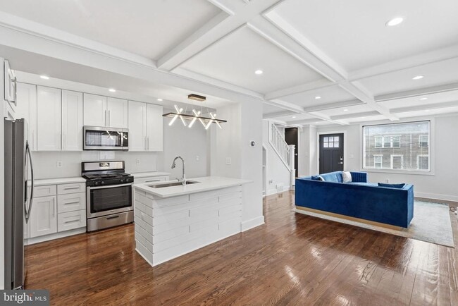 Photo - 1204 Trenton Pl SE