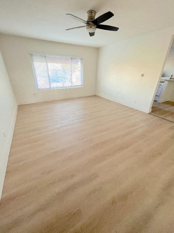 Photo - 2115 Placentia Ave Unidad 18