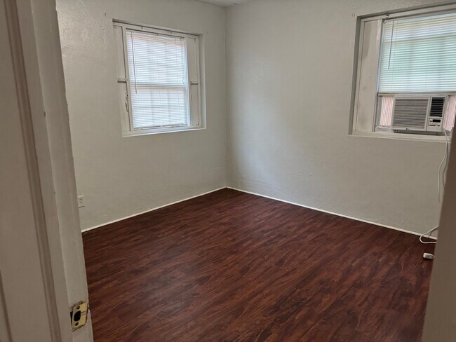 567 Northside Dr Unidad 567-B Northside